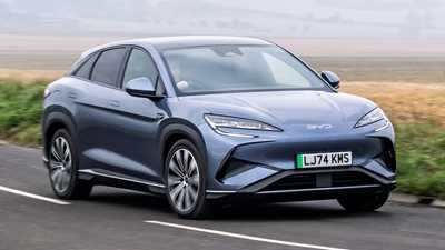 BYD Sealion 7 (2025) front driving