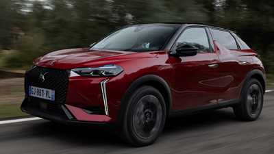 DS 3 E-Tense driving
