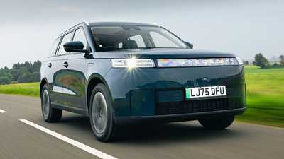 Jaecoo E5 review, external, green, driving